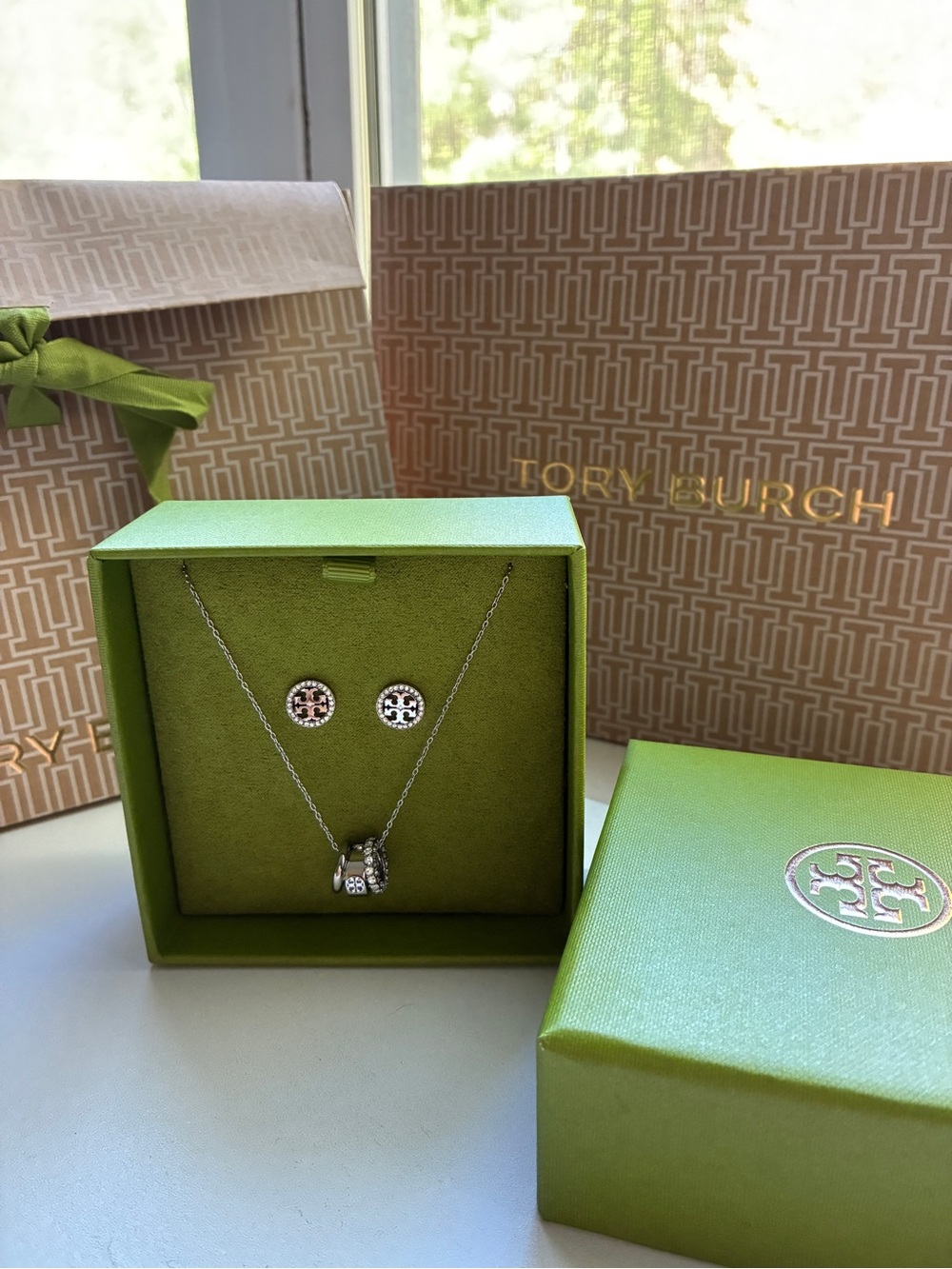 NWT Tory Burch Silver Logo Necklace and Stud Earring Set - Green Box
